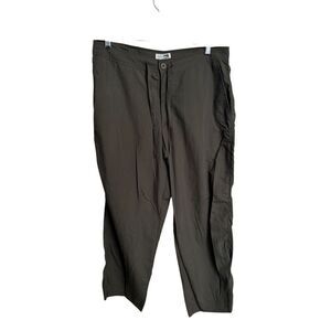 REI Hiking Pants Womens 12 Loose Green Lighweight Nylon UPF  30 Capris